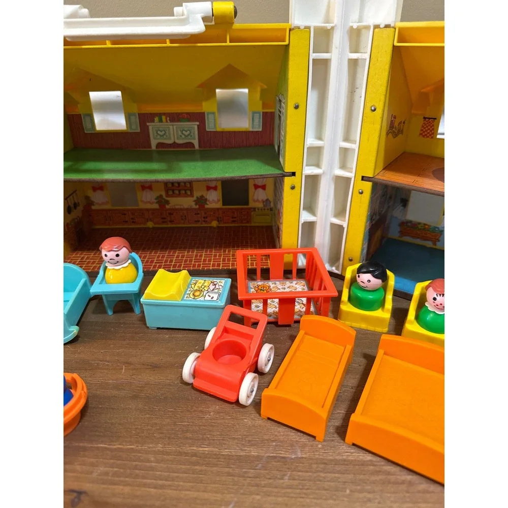 Vintage Fisher-Price Little People Play Family House 952 Blue Yellow 1970s Set